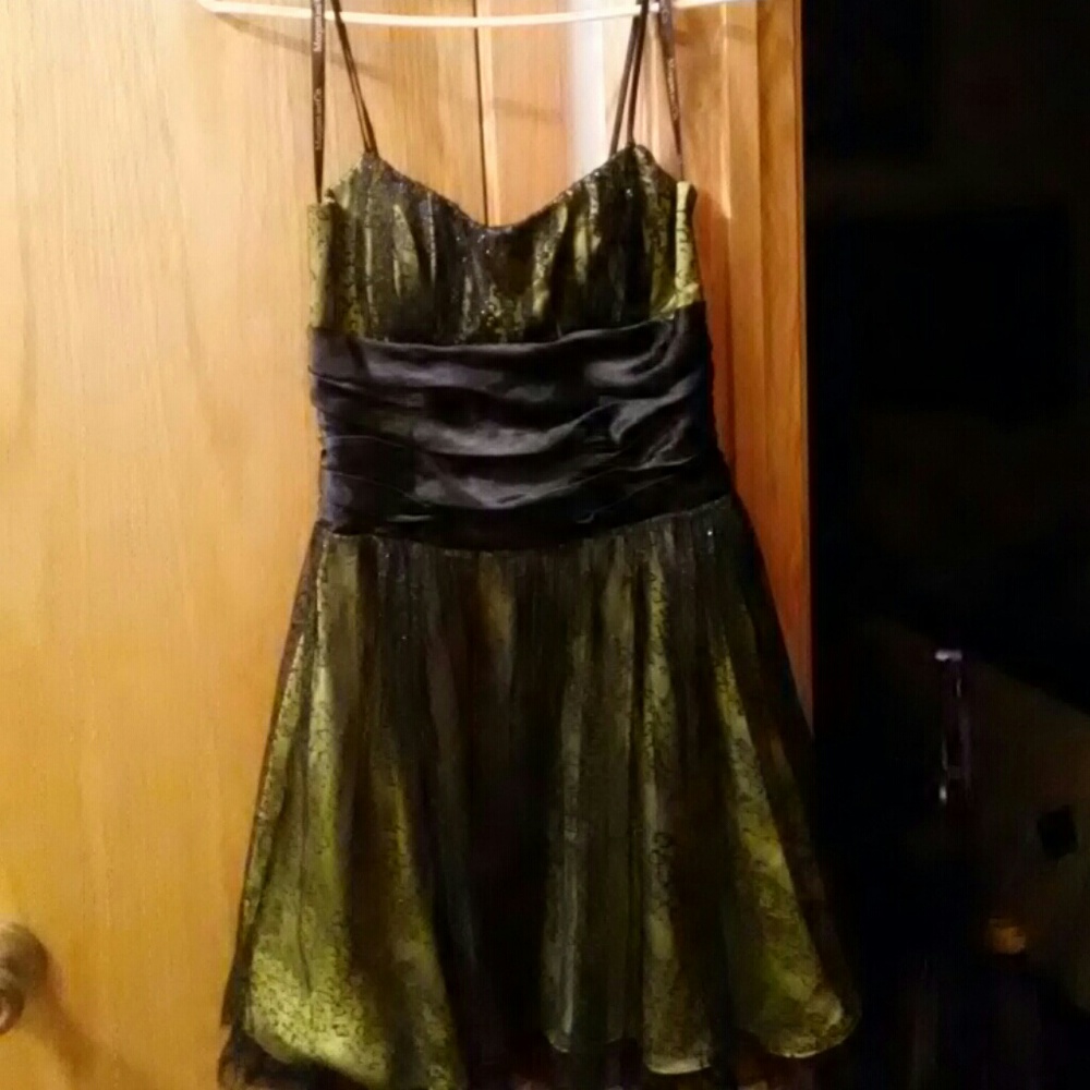 Juniors dress